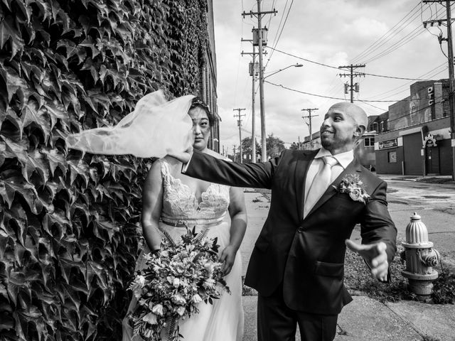 Kyle and Amanda&apos;s Wedding in Cleveland, Ohio 11