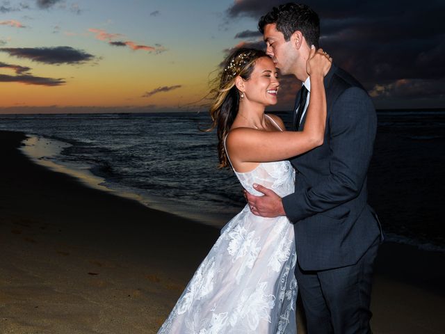 Ashley and Max&apos;s Wedding in Honolulu, Hawaii 10