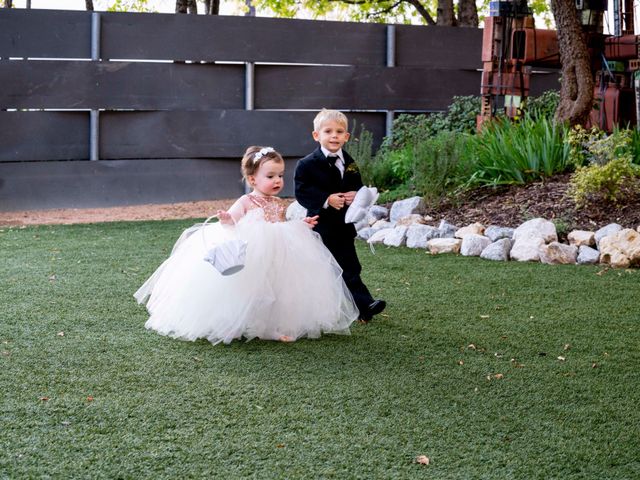 Lauren and Josh&apos;s Wedding in Fort Worth, Texas 4