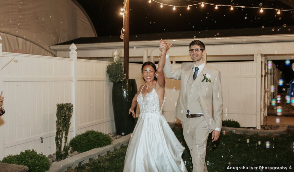 Elisabeth and Stephen's Wedding in Pasadena, Maryland