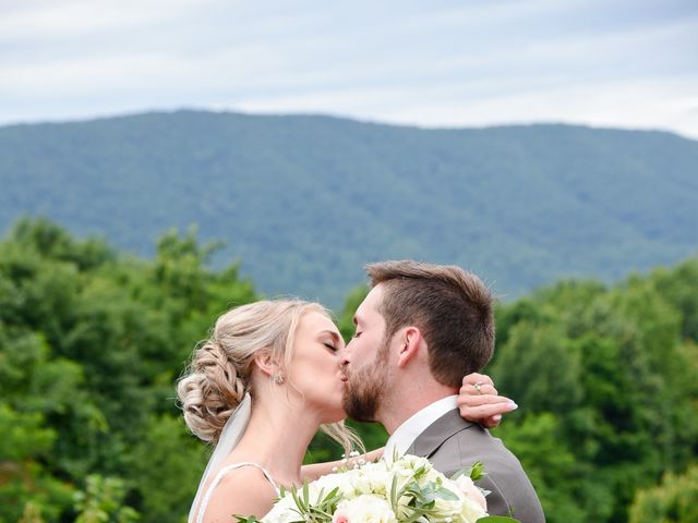 Kendall and Caroline&apos;s Wedding in Lexington, Virginia 23
