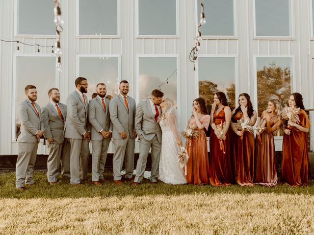 Collin and Regan&apos;s Wedding in Springfield, Missouri 12