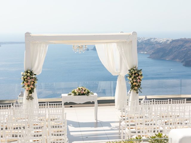 Ian and Jennifer&apos;s Wedding in Santorini, Greece 11