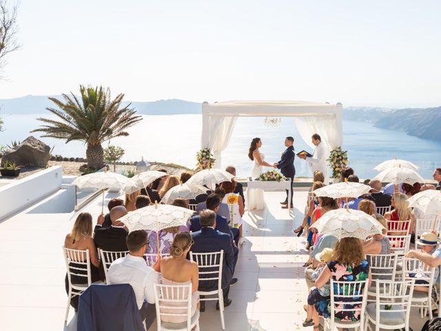 Ian and Jennifer&apos;s Wedding in Santorini, Greece 18