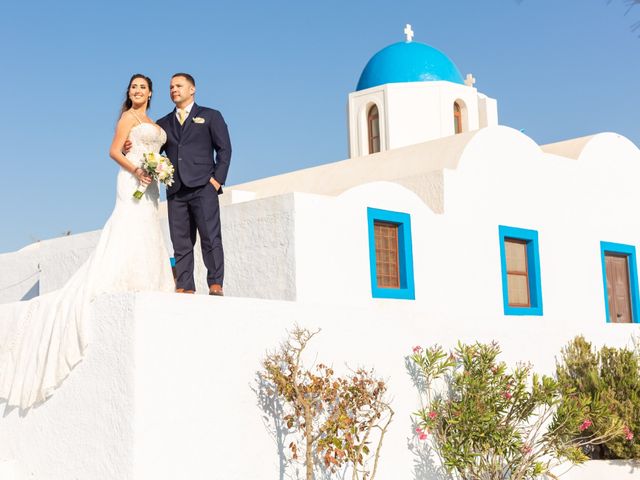 Ian and Jennifer&apos;s Wedding in Santorini, Greece 27