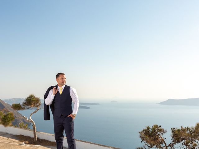 Ian and Jennifer&apos;s Wedding in Santorini, Greece 30