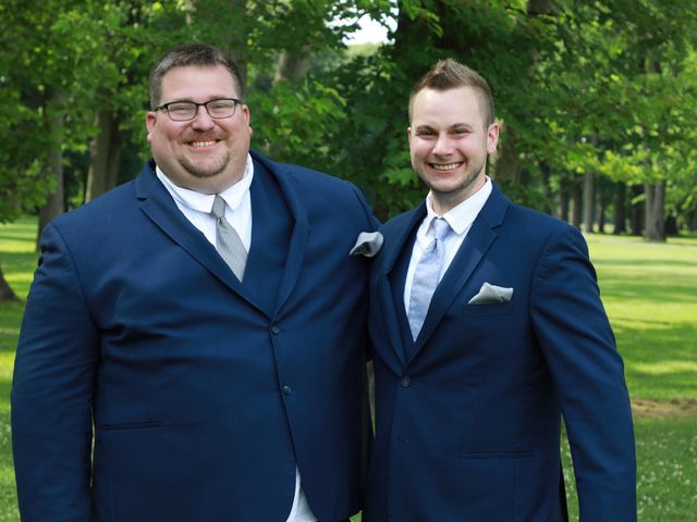 Matt and Shawnee&apos;s Wedding in Toledo, Ohio 25
