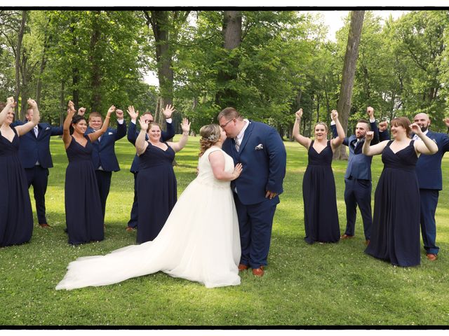 Matt and Shawnee&apos;s Wedding in Toledo, Ohio 31