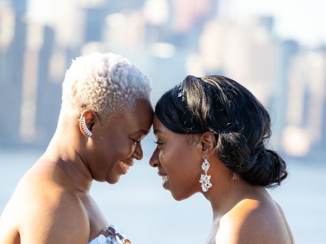 Tameeka and Sade&apos;s Wedding in New York, New York 9