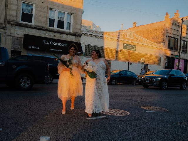 Elizabeth and Krissy&apos;s Wedding in Chicago, Illinois 16