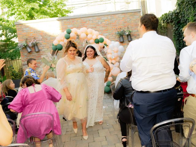 Elizabeth and Krissy&apos;s Wedding in Chicago, Illinois 23