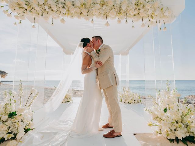 Madeline and Kyle's Wedding in Oranjestad, Aruba 41