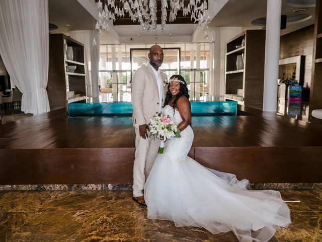Corey and  Shakiera&apos;s Wedding in Cancun, Mexico 4