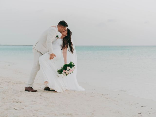 Caroline and Anthony's Wedding in Noord, Aruba 39