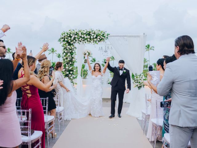 Osvaldo and Jennifer&apos;s Wedding in Punta Cana, Dominican Republic 44