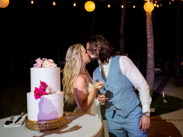 Alex and Kate&apos;s Wedding in Cancun, Mexico 40
