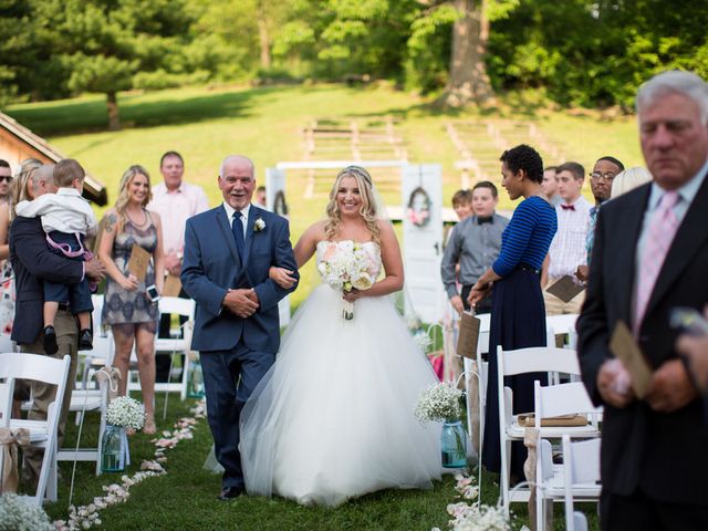 Lauren and Skyler&apos;s Wedding in North Tazewell, Virginia 8