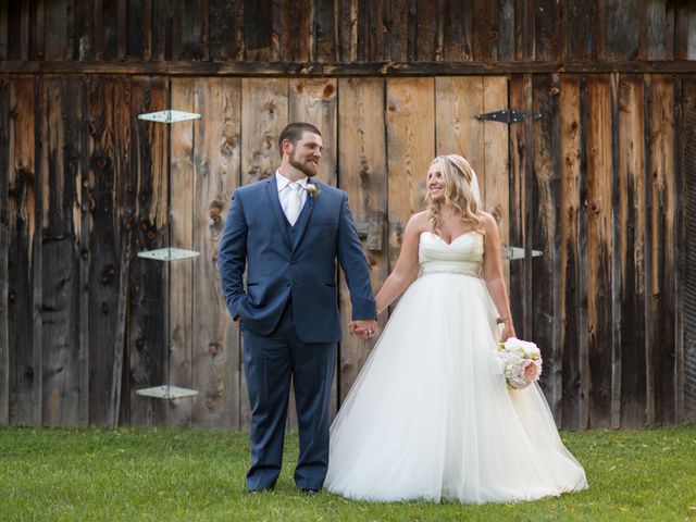 Lauren and Skyler&apos;s Wedding in North Tazewell, Virginia 14