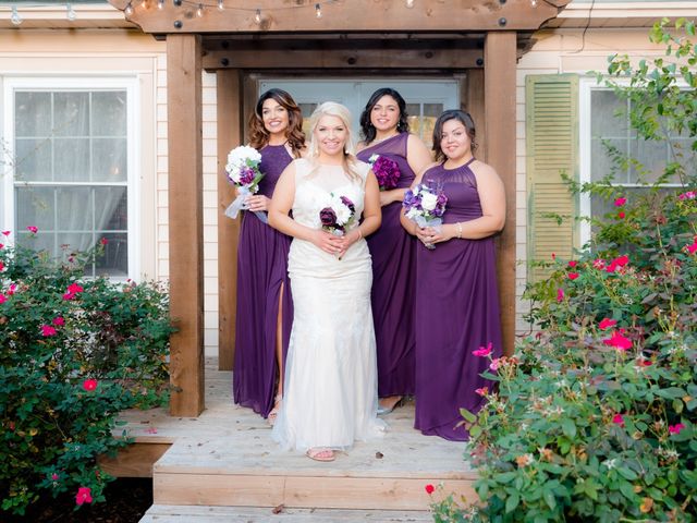 Meagen and Jason&apos;s Wedding in Waxahachie, Texas 27