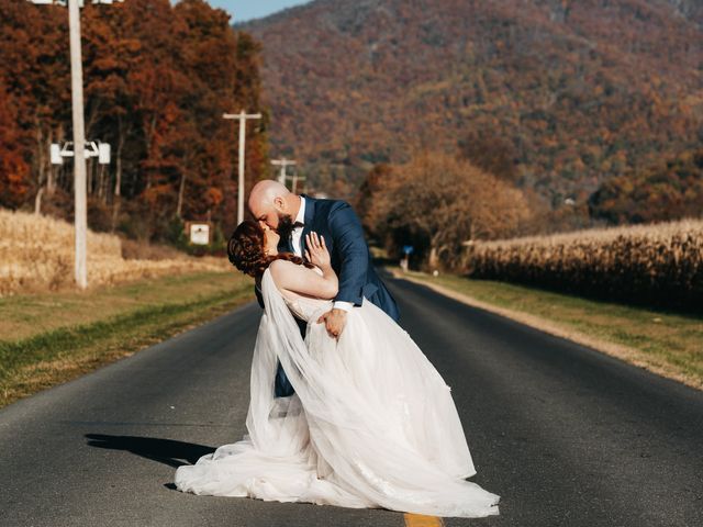 Kendrick and Kacey&apos;s Wedding in Shenandoah, Virginia 3