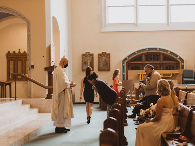 Anne and Luke&apos;s Wedding in Rock Island, Illinois 30