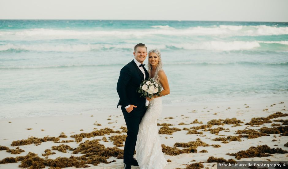 Cierra and Cash's Wedding in Cancun, Mexico