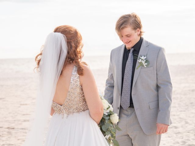 Benjamin and Jerah&apos;s Wedding in Gulfport, Mississippi 29