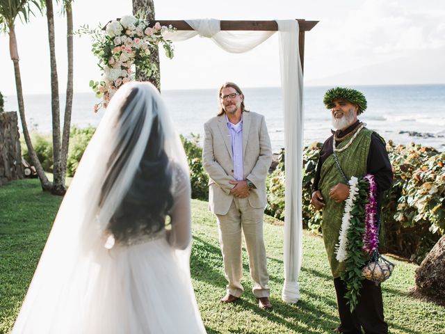 Jordan  and Lakeisha&apos;s Wedding in Lahaina, Hawaii 5