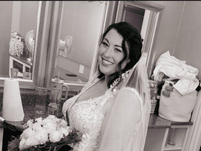 Joshua and Sara's Wedding in Columbia, Missouri 3