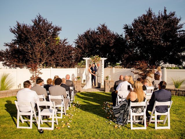 Larrissa and Donovan&apos;s Wedding in Fresno, California 15