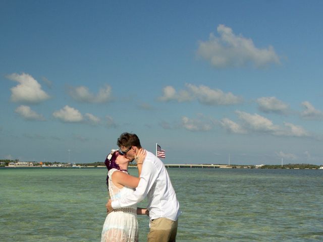 Joe and Amy&apos;s Wedding in Islamorada, Florida 15