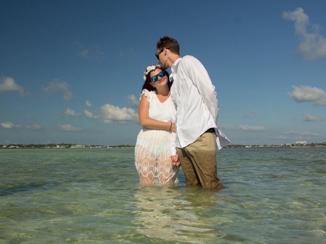 Joe and Amy&apos;s Wedding in Islamorada, Florida 18