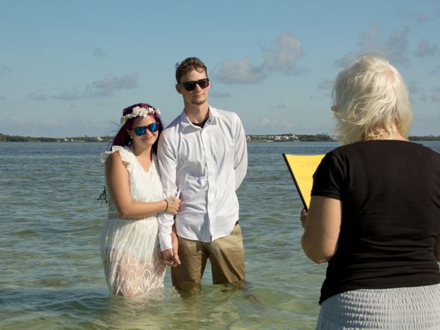 Joe and Amy&apos;s Wedding in Islamorada, Florida 23