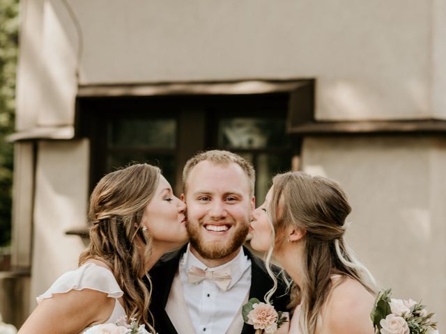 Riley and Susan&apos;s Wedding in Chicago, Illinois 6