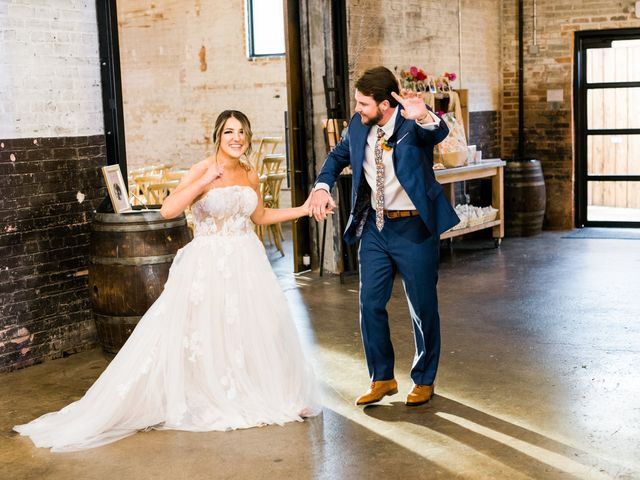 Cade and McKinzie&apos;s Wedding in Dallas, Texas 19