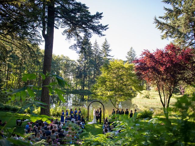 Melissa and Sam&apos;s Wedding in Bridal Veil, Oregon 2