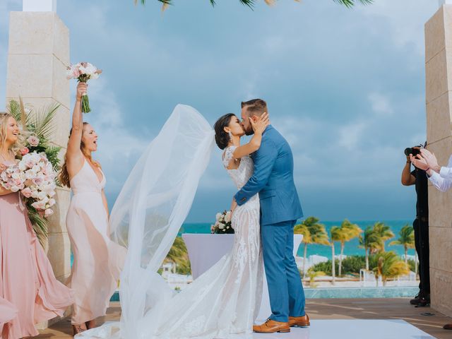 Samuel and Jessica&apos;s Wedding in Cancun, Mexico 34