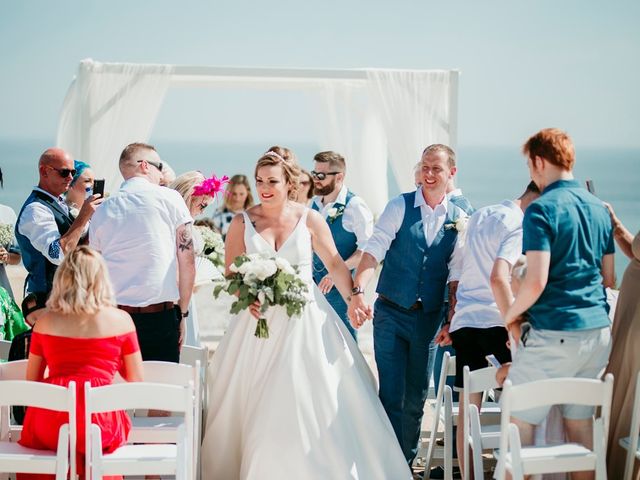 Claire and james&apos;s Wedding in Albufeira, Portugal 32