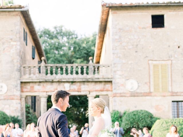 Elisabeth and Oliver&apos;s Wedding in Tuscany, Italy 30