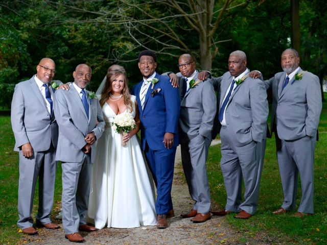 Marcus and Randi&apos;s Wedding in Kankakee, Illinois 15
