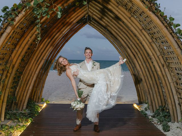 Charlie and Leah&apos;s Wedding in Playa del Carmen, Mexico 15