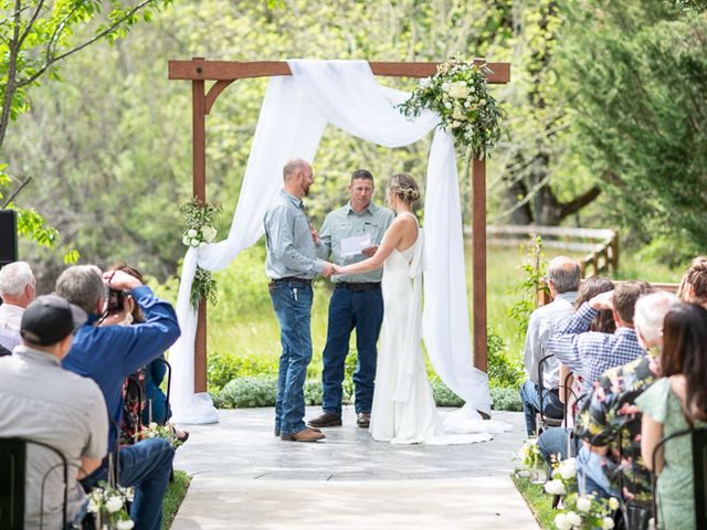 Weston and Amanda&apos;s Wedding in Grants Pass, Oregon 36