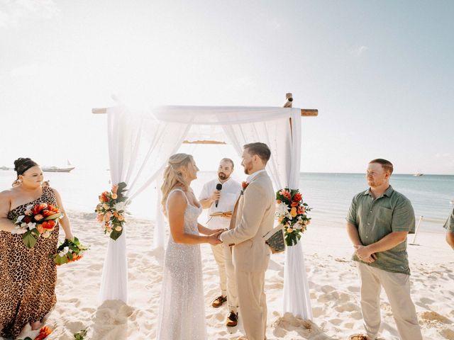 Matt and Chelsea&apos;s Wedding in Pam - Eagle Beach, Aruba 18