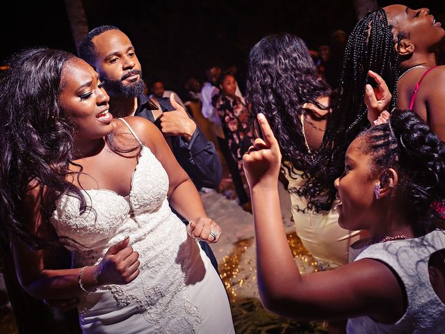 Laquam and Amber&apos;s Wedding in Cancun, Mexico 4