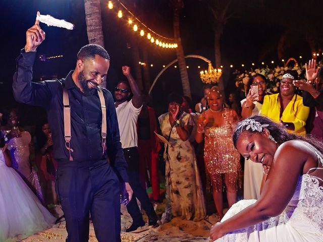 Laquam and Amber&apos;s Wedding in Cancun, Mexico 15