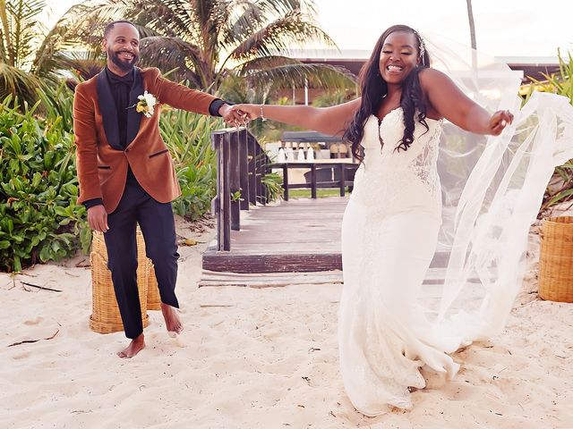 Laquam and Amber&apos;s Wedding in Cancun, Mexico 36