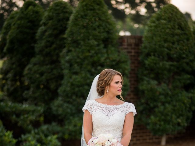 Jennifer and Charlie&apos;s Wedding in Bowling Green, Kentucky 5