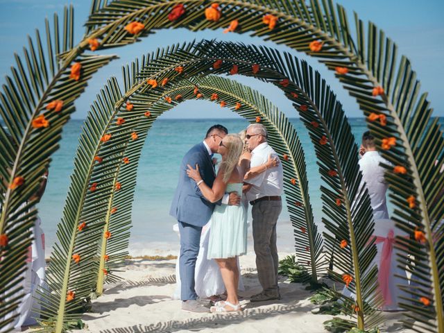 Remigiuz and Sabine&apos;s Wedding in Bavaro, Dominican Republic 14