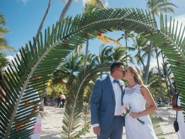 Remigiuz and Sabine&apos;s Wedding in Bavaro, Dominican Republic 15