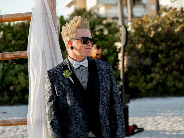 Justin and Hillary&apos;s Wedding in St. Pete Beach, Florida 40
